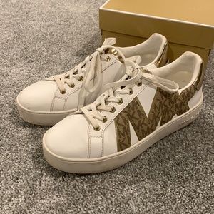 Michael Michael Kors Size 7.5 Poppy Lace Up White/Gold with Tan Logo